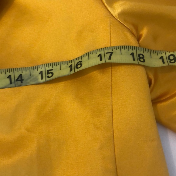 Max Mara skirt and jacket sets - Picture 13 of 16